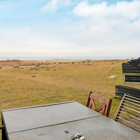 Three-bedroom Holiday In 2 Semesterbostad Assens