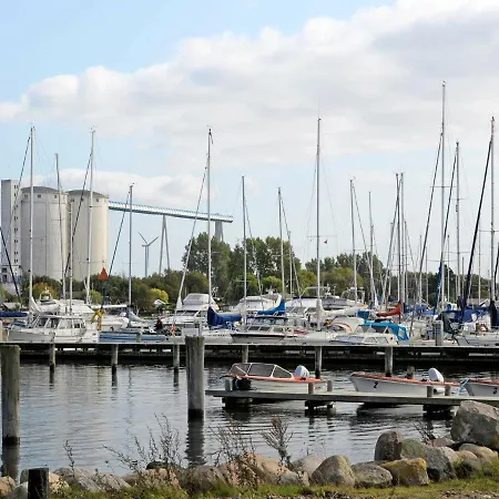 Semesterbostad Three-bedroom Holiday In 2